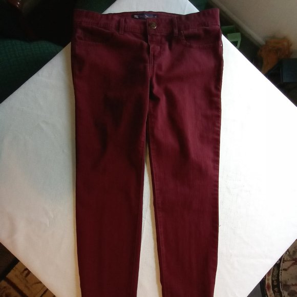 Divine Rights of Denim Brand Size 30 Burgundy Zippered Ankle EUC Pant-Item #238 - Picture 1 of 9